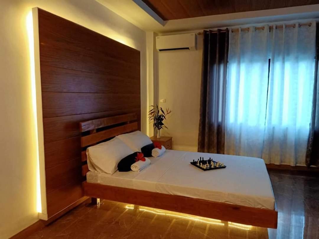 Gbu Loboc River Guesthouse Bagian luar foto