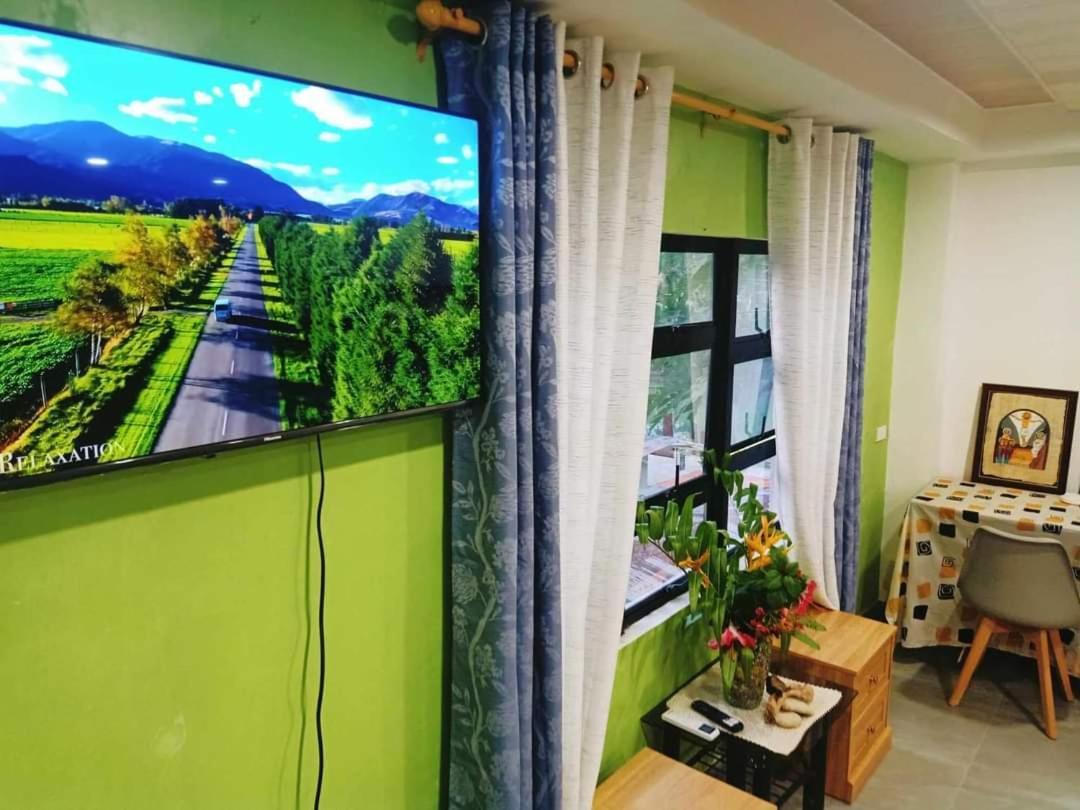 Gbu Loboc River Guesthouse Bagian luar foto